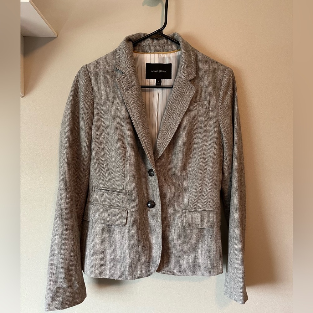 Banana Republic gray tweed blazer.